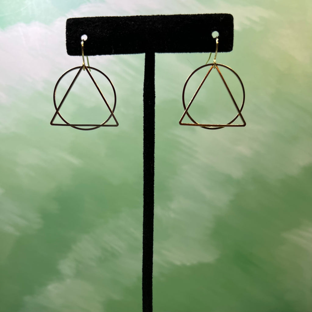 ALCOHOLICS ANONYMOUS SYMBOL EARRINGS BE PROUD OF YOUR RECOVERY