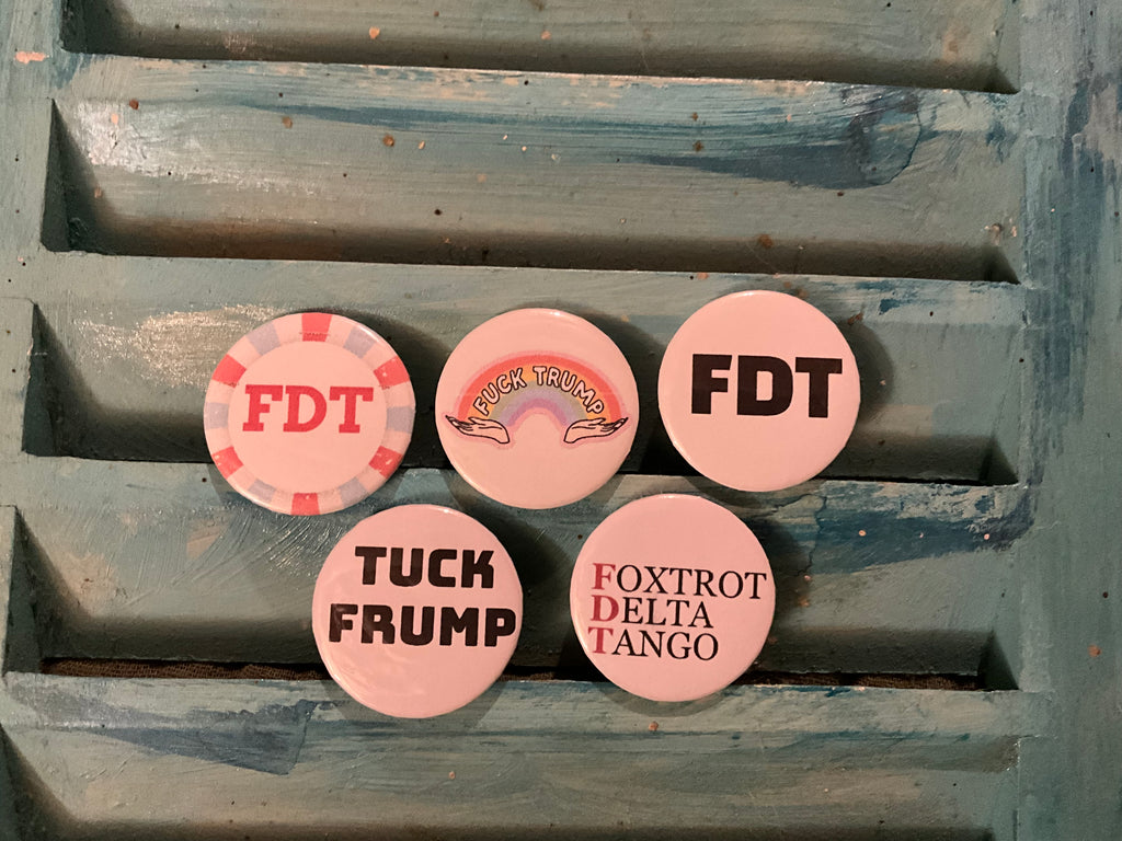 Tuck Frump 5 - Pack Buttons / Pins