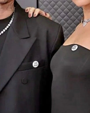 ICE OUT Button / Pin