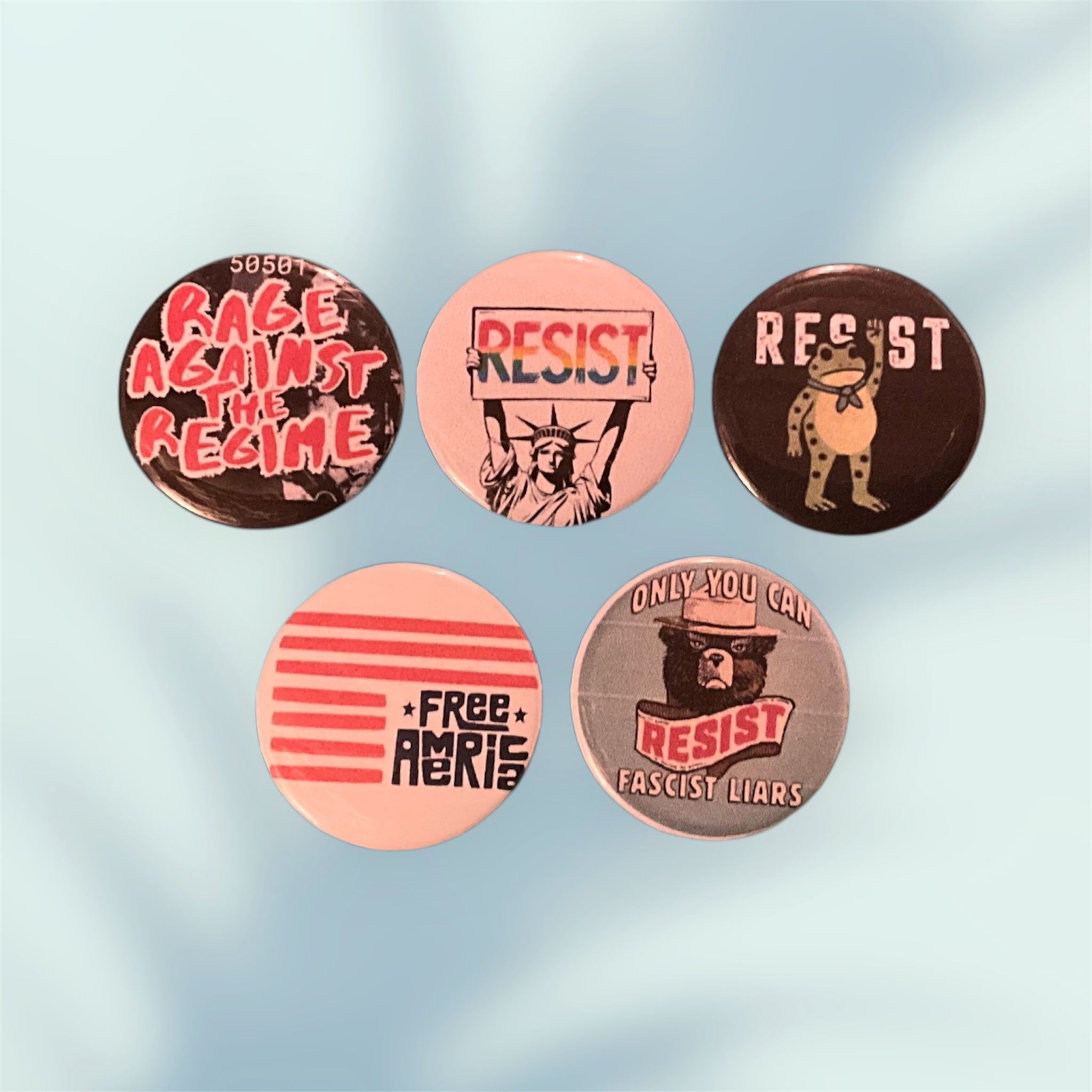 Resist 5 - Pack Buttons / Pins