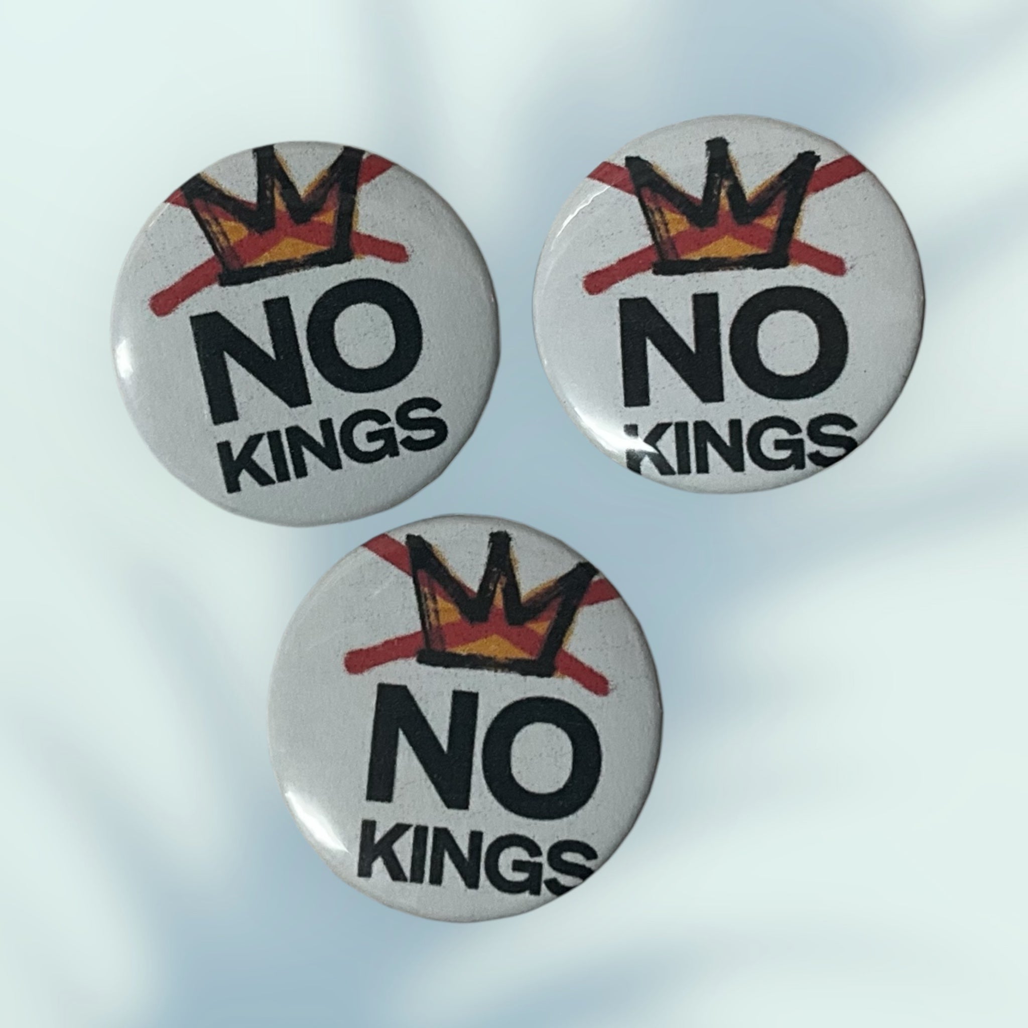 No Kings Buttons / Pins