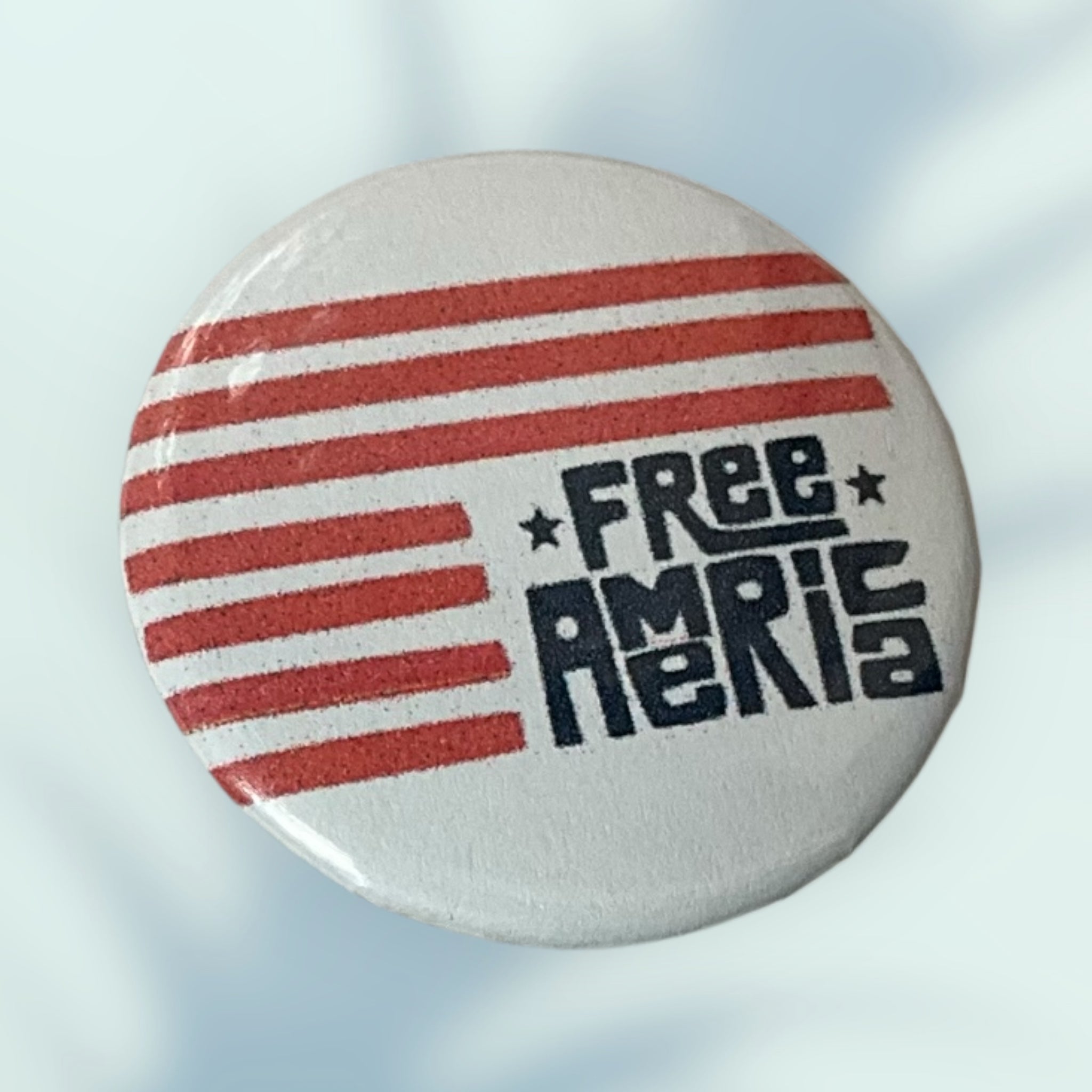 Free America Button / Pin